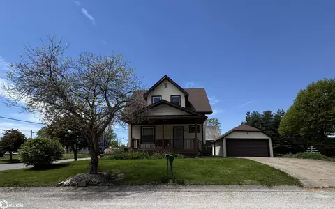 820 Avenue D, West Point, IA 52656