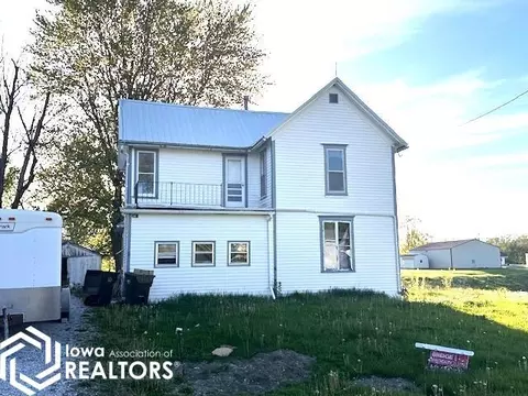 503 Young St, Hedrick, IA 52563