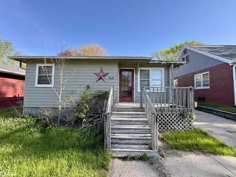 606 Chicago St, Audubon, IA 50025