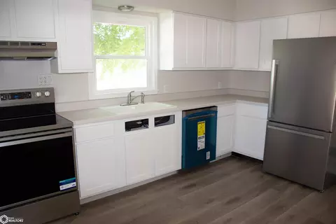 Kitchen - 318 E 3rd St, Carroll, IA 51401 photo 1 of 3