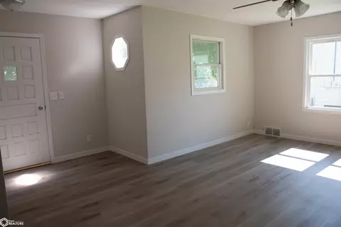 Living - 318 E 3rd St, Carroll, IA 51401 photo 1 of 4