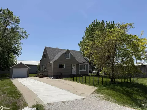 1952 207th St, Percival, IA 51648