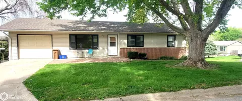 615 Sunset Dr, Denison, IA 51442