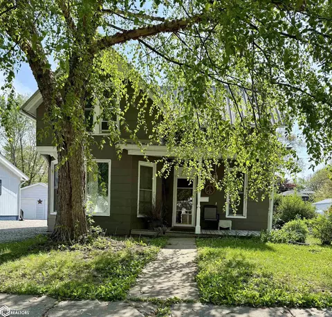420 N D St, Oskaloosa, IA 52577