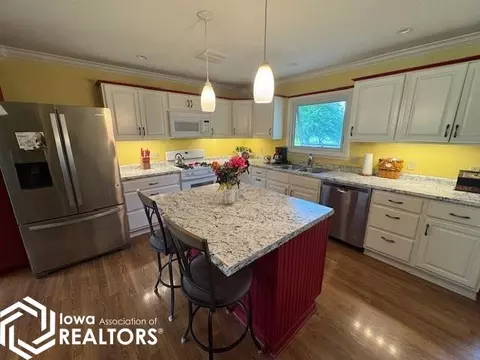 520 E Walnut, Centerville, IA 52544 photo 5