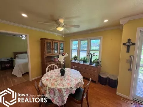 520 E Walnut, Centerville, IA 52544 photo 8