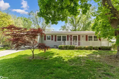 806 N Main St, Mount Pleasant, IA 52641