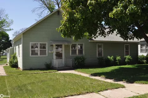 115 N Crawford St, Carroll, IA 51401