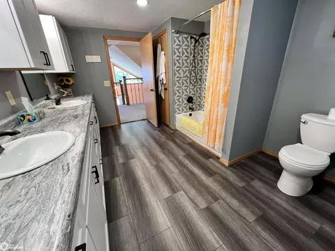 809 NE 7th St, Leon, IA 50144 photo 46