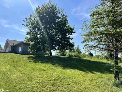 809 NE 7th St, Leon, IA 50144 photo 4