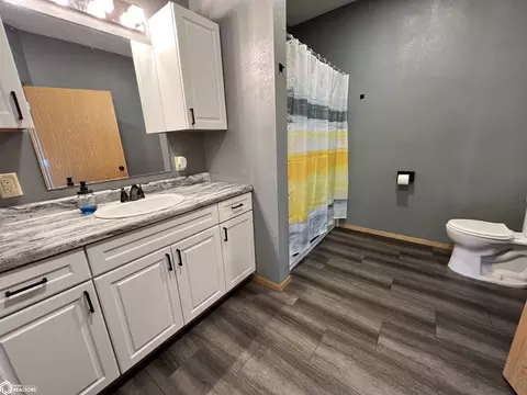 809 NE 7th St, Leon, IA 50144 photo 36
