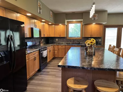 809 NE 7th St, Leon, IA 50144 photo 20