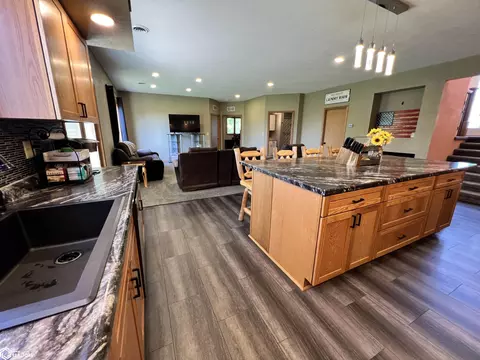809 NE 7th St, Leon, IA 50144 photo 23