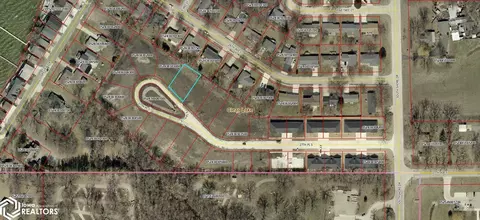 300 27th Pl S, Clear Lake, IA 50428