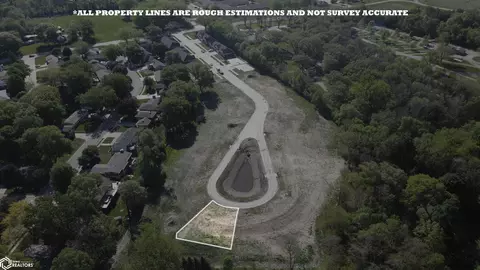 200 27th Pl S, Clear Lake, IA 50428