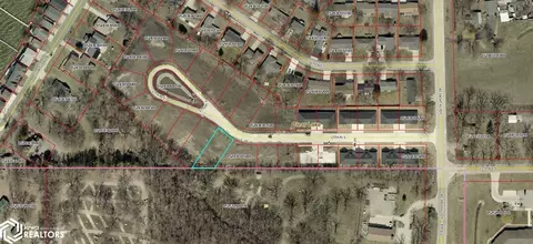 307 27th Pl S, Clear Lake, IA 50428