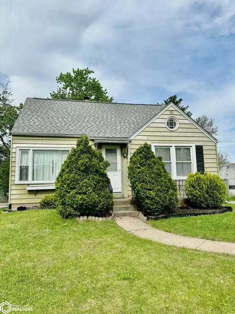1605 S Garfield Ave, Burlington, IA 52601