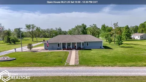 200 W Wright St, Seymour, IA 52590