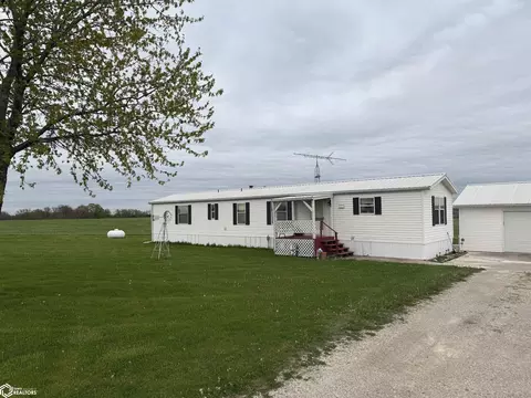 120 N Cedar Rd, Hillsboro, IA 52630
