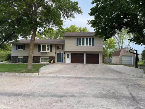 1003 1st Ave NW, Pocahontas, IA 50574