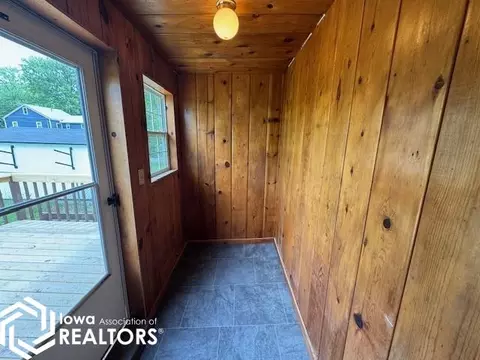 319 E Orch, Centerville, IA 52544 photo 16