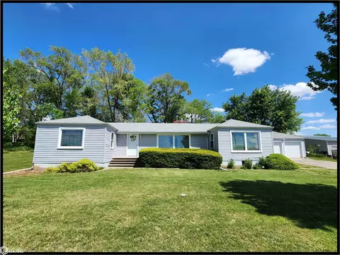 55864 Olive St, Atlantic, IA 50022