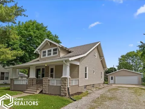 709 E Monroe St, Mount Pleasant, IA 52641
