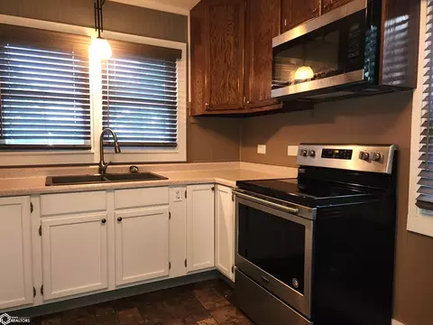 Kitchen - 304 E Jackson St, Corydon, IA 50060 photo 3 of 5