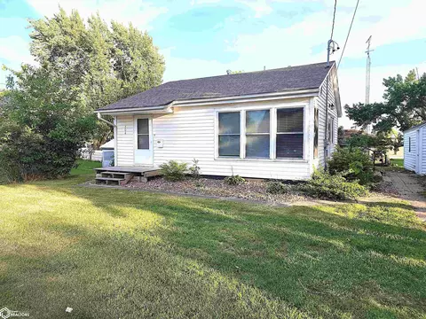 Exterior - 304 E Jackson St, Corydon, IA 50060 photo 3 of 4