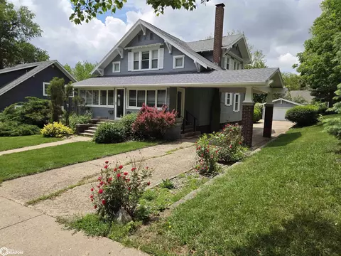 320 N 4th Ave, Bayard, IA 50029