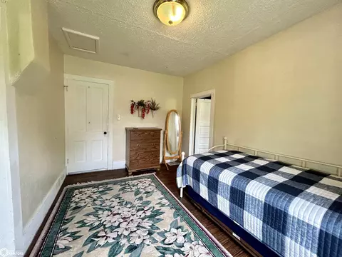 507 Center St, Garwin, IA 50632 photo 14