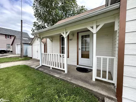 507 Center St, Garwin, IA 50632 photo 5