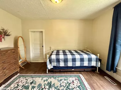507 Center St, Garwin, IA 50632 photo 13