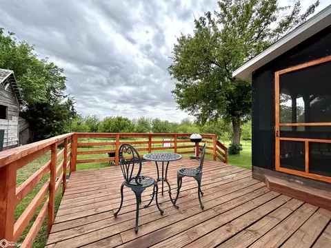 507 Center St, Garwin, IA 50632 photo 22