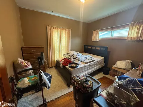 Bedroom - 402 E State St, Centerville, IA 52544 photo 1 of 2