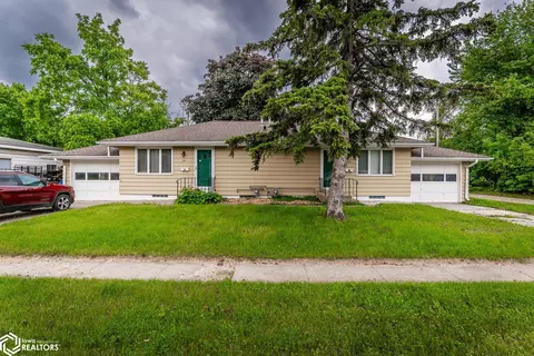 522 11th St, Boone, IA 50036