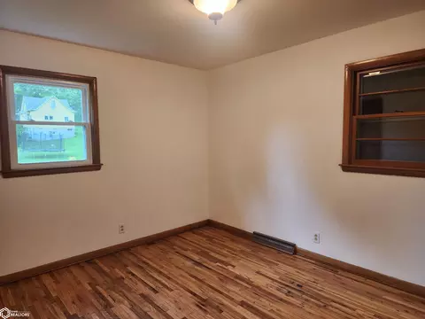 Bedroom - 1205 Maple St, Atlantic, IA 50022 photo 3 of 4