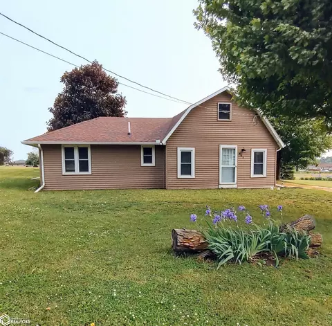405 Johnson St, Garwin, IA 50632