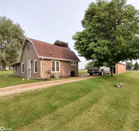 405 Johnson St, Garwin, IA 50632 photo 3