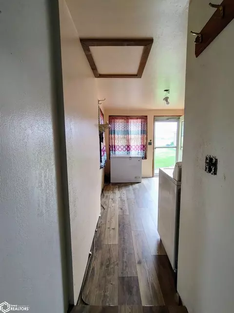 405 Johnson St, Garwin, IA 50632 photo 23