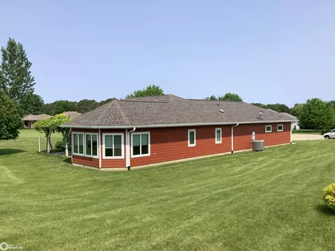 1405 3rd St NE, Hampton, IA 50441 photo 3