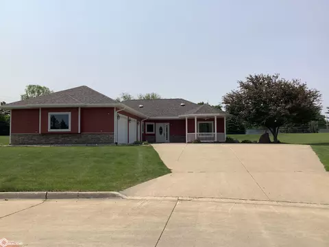 1405 3rd St NE, Hampton, IA 50441