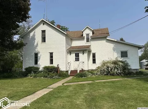 2035 490th St, Northwood, IA 50459