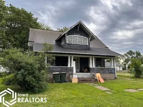 406 N East St, Hedrick, IA 52563