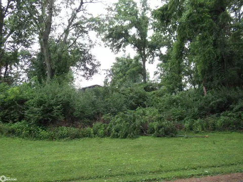 lot Apt 9 Hazelhurst Cir, Keokuk, IA 52632