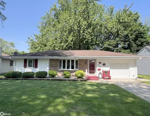 810 S Louisiana Ave, Mason City, IA 50401