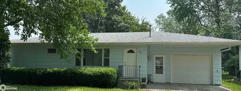 306 S Washington St, New Sharon, IA 50207