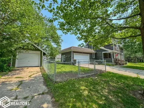 Exterior - 602 Central Ave E, Hampton, IA 50441 photo 1 of 2