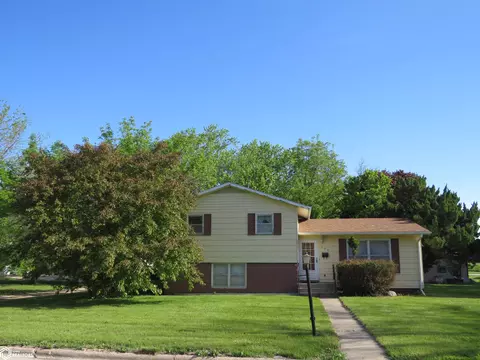 206 Beneke St, Pocahontas, IA 50574