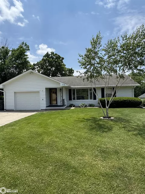 714 Thorn St, Stanton, IA 51573
